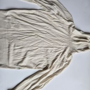 Uniqlo Beige Extra Fine Merino Turtleneck